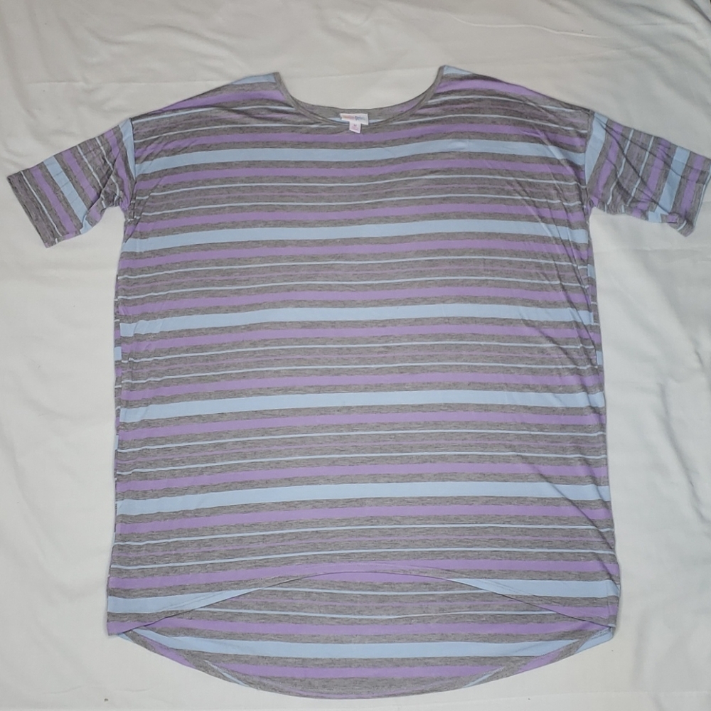 Medium Lularoe Irma Tunic